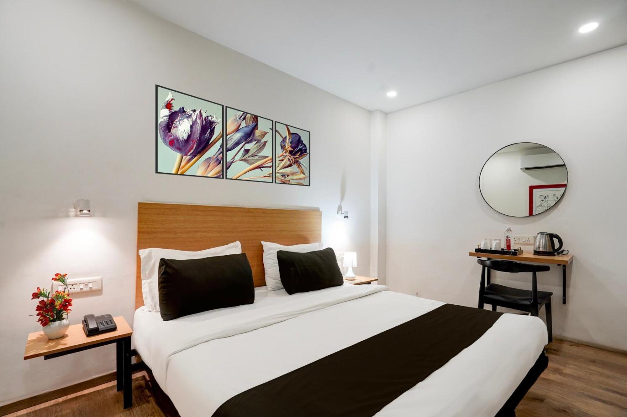 Super Townhouse Gomti Nagar Sector 6 Near Ekana Stadium ラクナウ エクステリア 写真