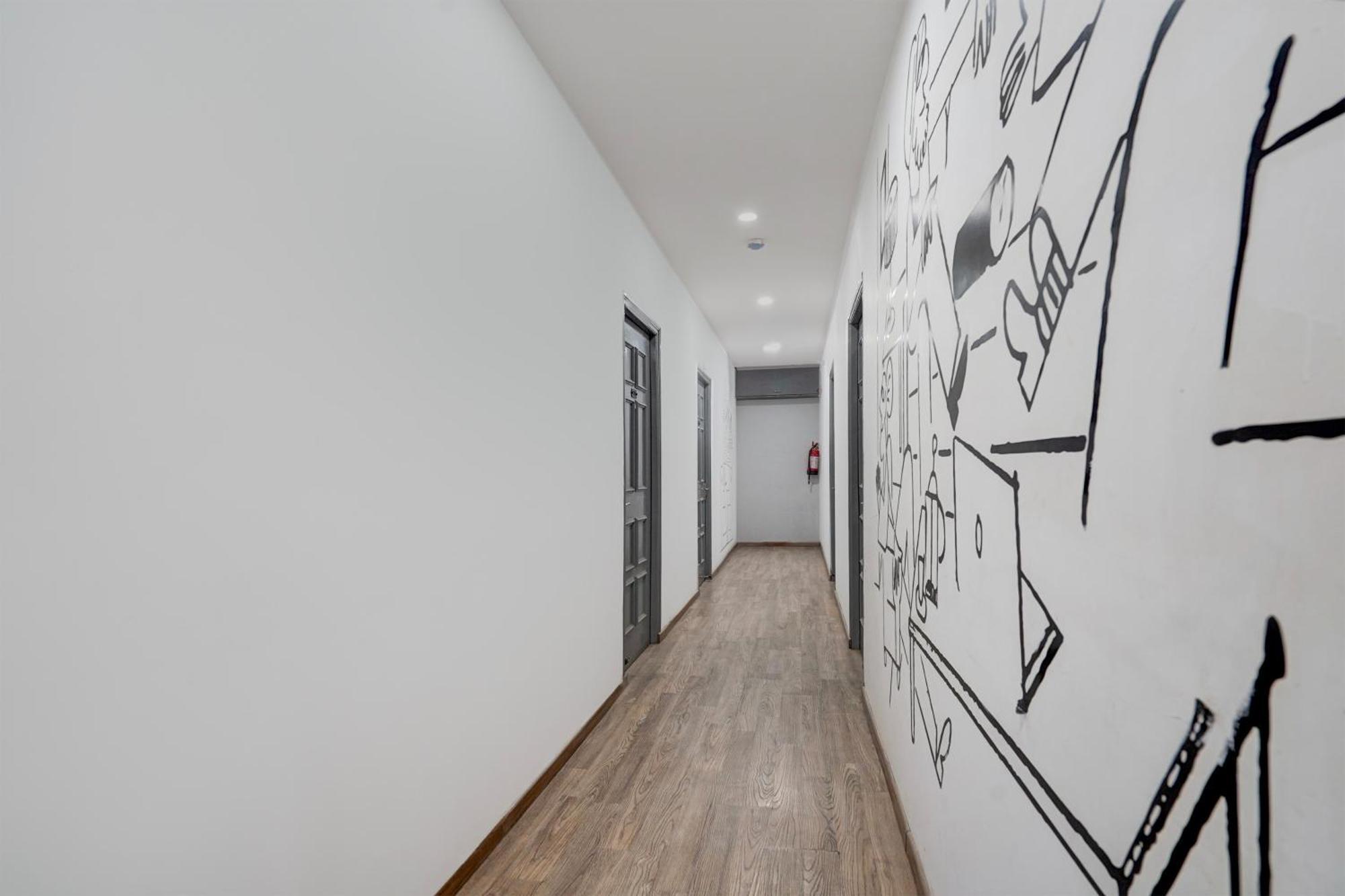 Super Townhouse Gomti Nagar Sector 6 Near Ekana Stadium ラクナウ エクステリア 写真