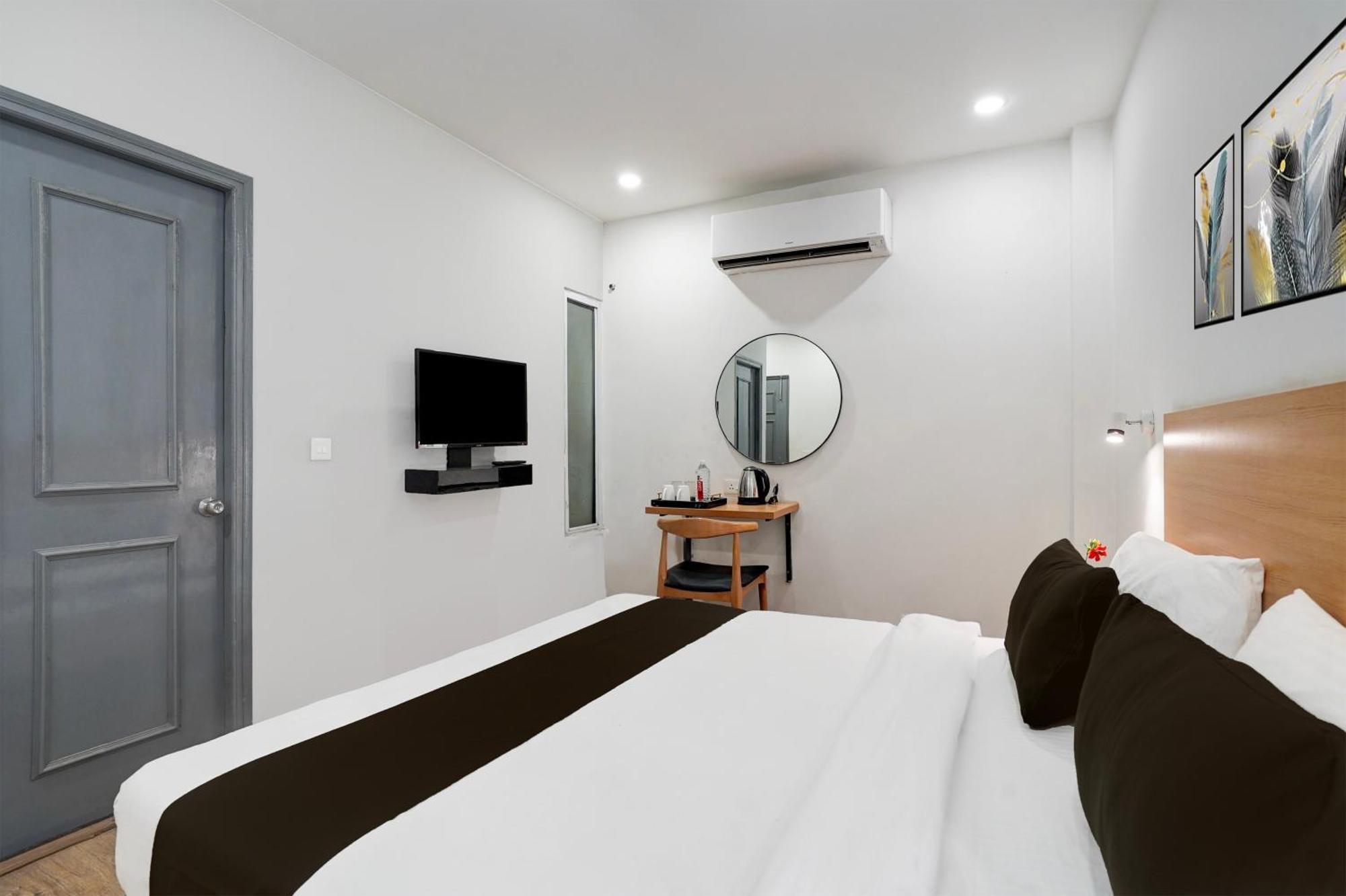 Super Townhouse Gomti Nagar Sector 6 Near Ekana Stadium ラクナウ エクステリア 写真